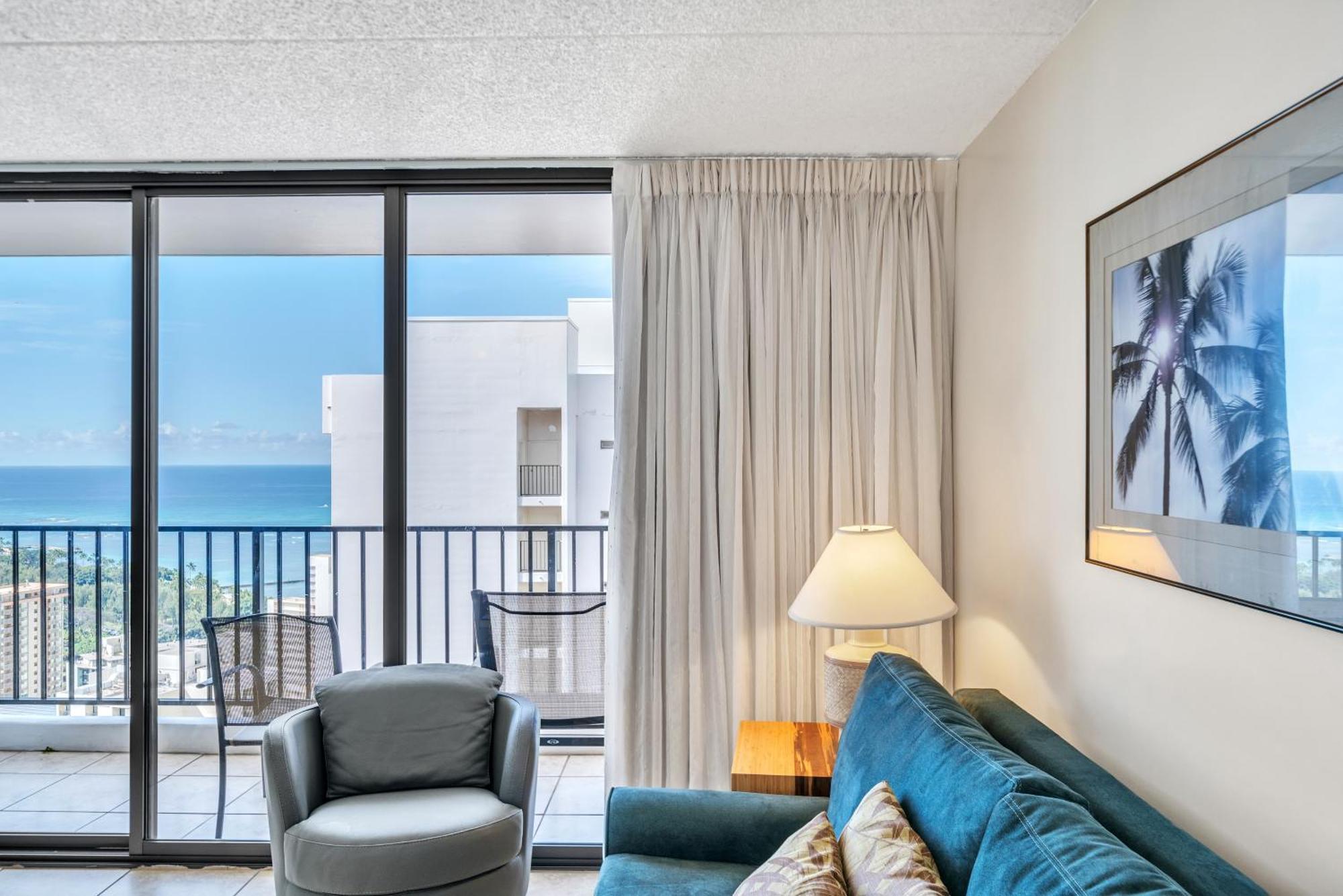 Apartment Waikiki Banyan With Panoramic 37th Floor Ocean Views