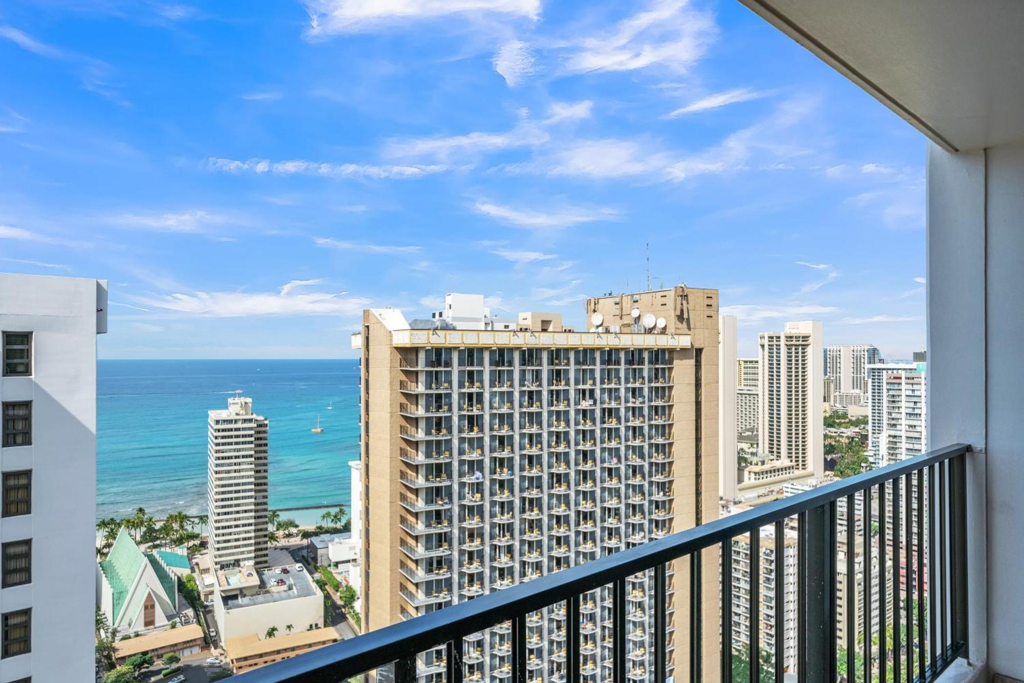 Apartment Waikiki Banyan With Panoramic 37th Floor Ocean Views *